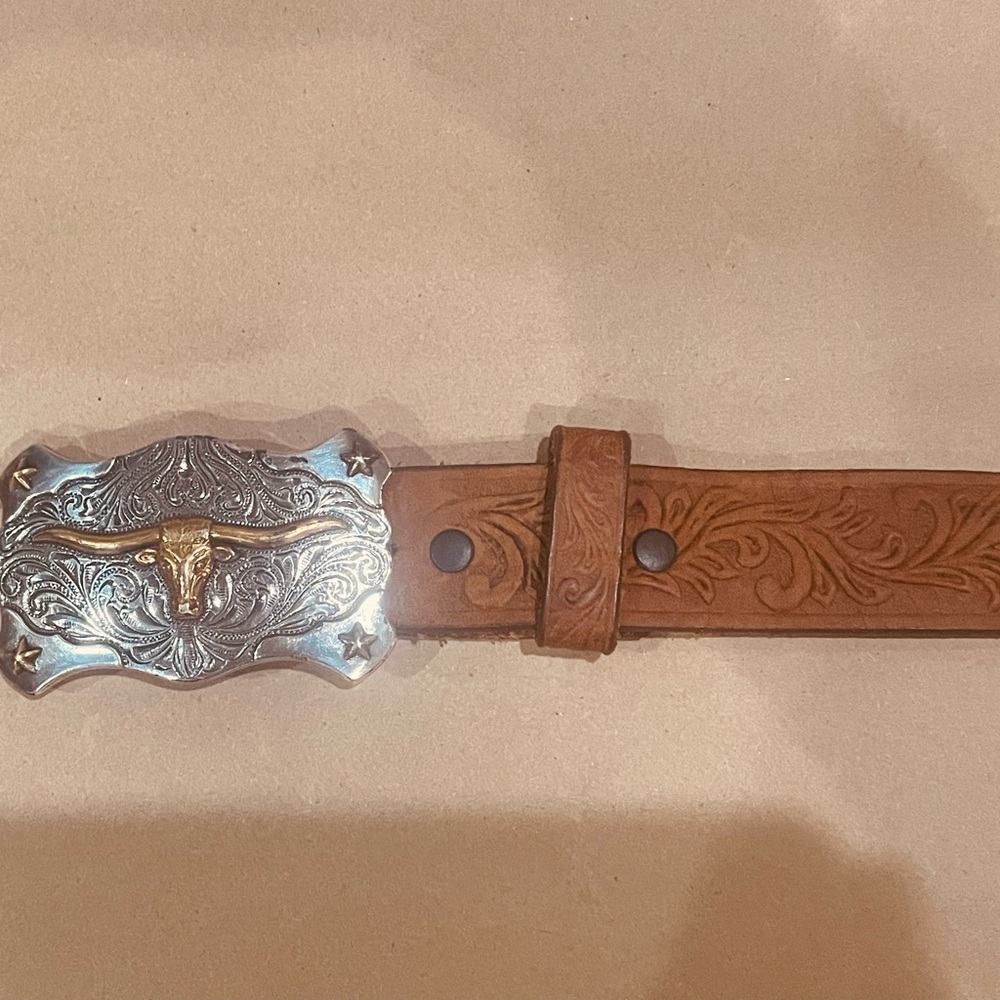 Tony Lama boys  Brown Leather Belt with Silver and Gold Buckle size 28 - Picture 2 of 3